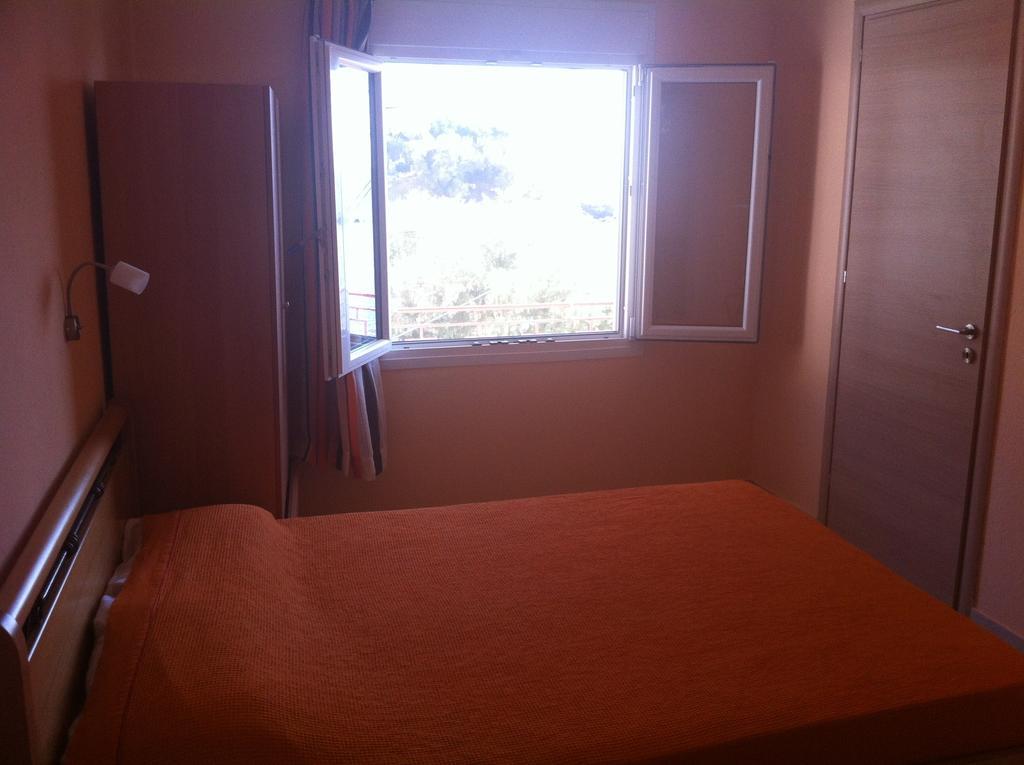 Melissa Rooms Agios Kirykos  Ruang foto